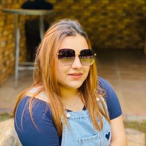 Meet your Posher, Shreya